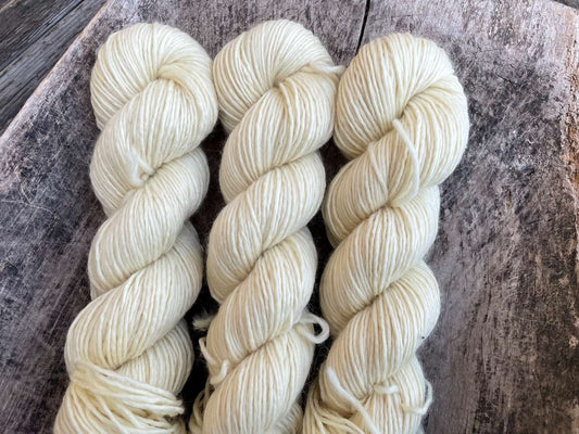 Garn till färgning - Merino single 200m/100 gram