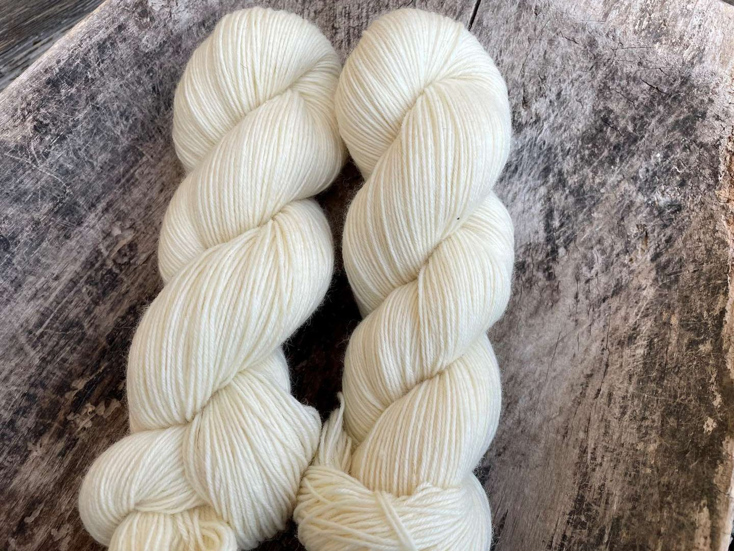 Yarn for dyeing - Untreated sock yarn 420m/100 grams