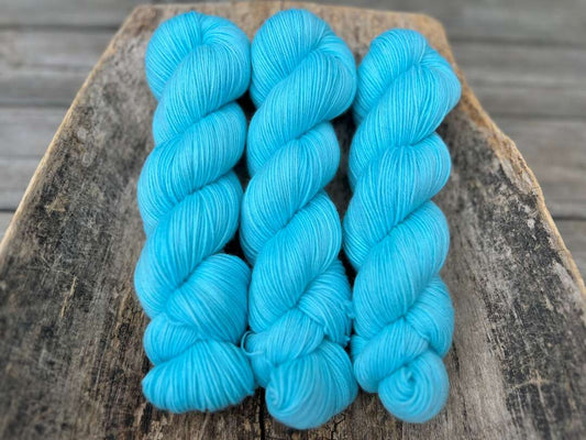 Merino sock - Bunny in the blue