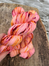 Load image into Gallery viewer, DK - Merino sock DK - Sex on the beach
