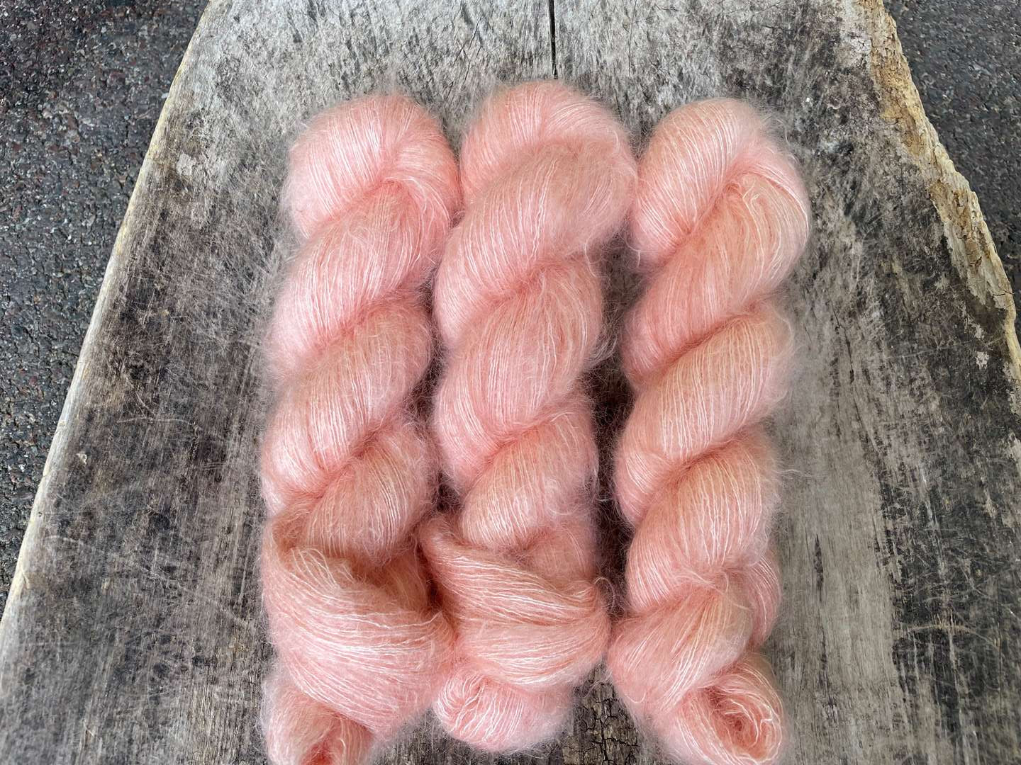 Luxury silk mohair - Peachy blush